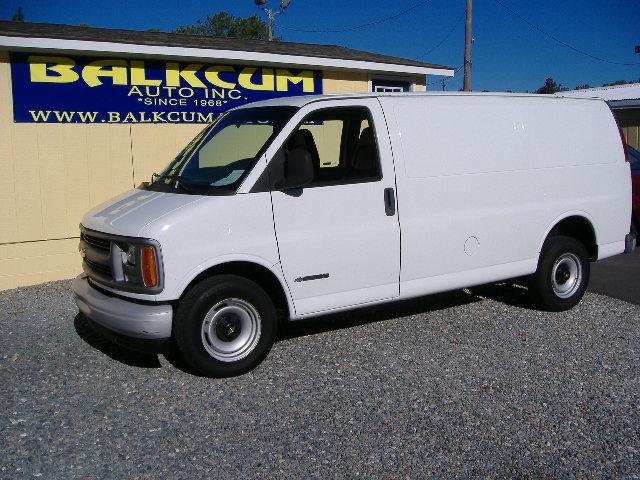 2000 Chevrolet Express 4WD 4-door Tech/entertainment Pkg