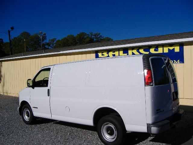 2000 Chevrolet Express 4WD 4-door Tech/entertainment Pkg