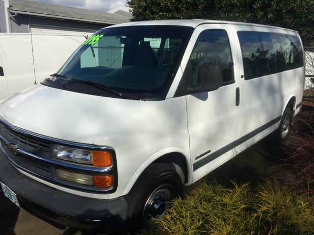 2000 Chevrolet Express Ram 3500 Dually