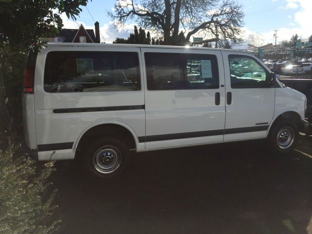 2000 Chevrolet Express Ram 3500 Dually