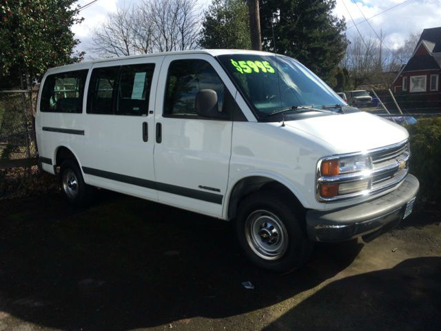 2000 Chevrolet Express Ram 3500 Dually
