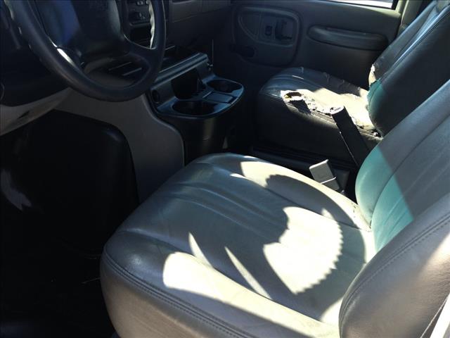 2001 Chevrolet Express Unknown