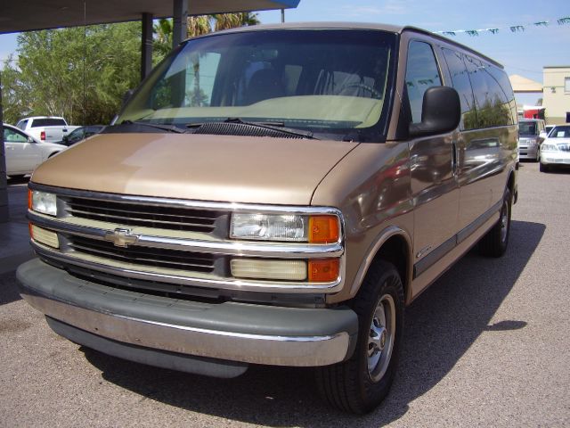 2001 Chevrolet Express Ls/5.3l/3rd ROW