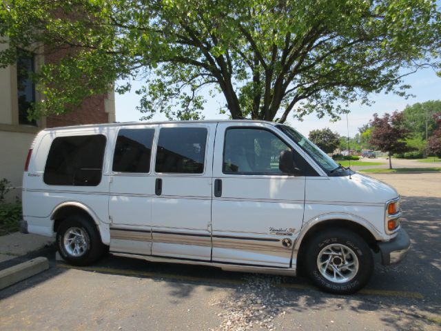 2001 Chevrolet Express Lariat, Diesel, 4x4finance