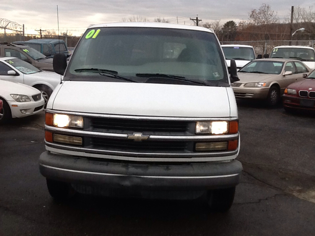 2001 Chevrolet Express Ls/5.3l/3rd ROW