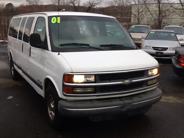 2001 Chevrolet Express Ls/5.3l/3rd ROW