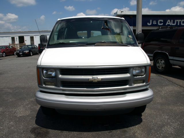 2001 Chevrolet Express Club Cab 155 WB HD 4WD
