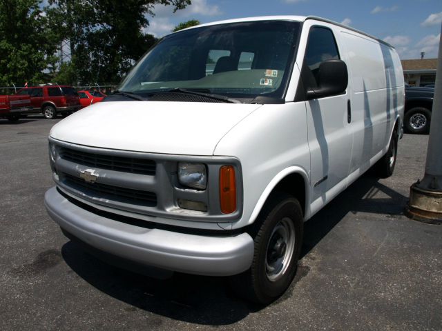 2001 Chevrolet Express Club Cab 155 WB HD 4WD