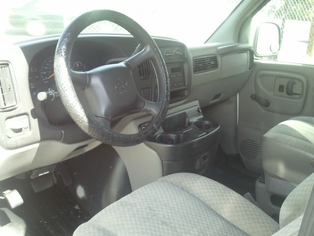 2001 Chevrolet Express Coupe 4D