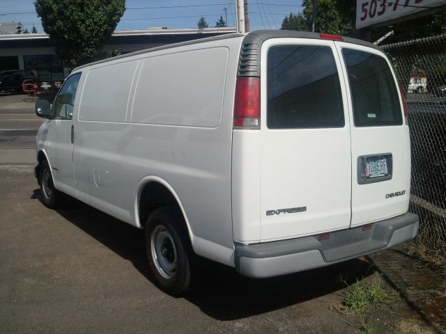 2001 Chevrolet Express Coupe 4D