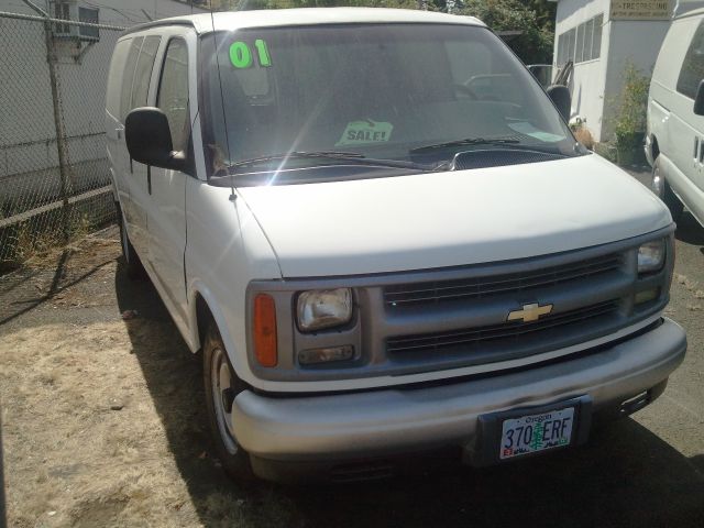 2001 Chevrolet Express Coupe 4D