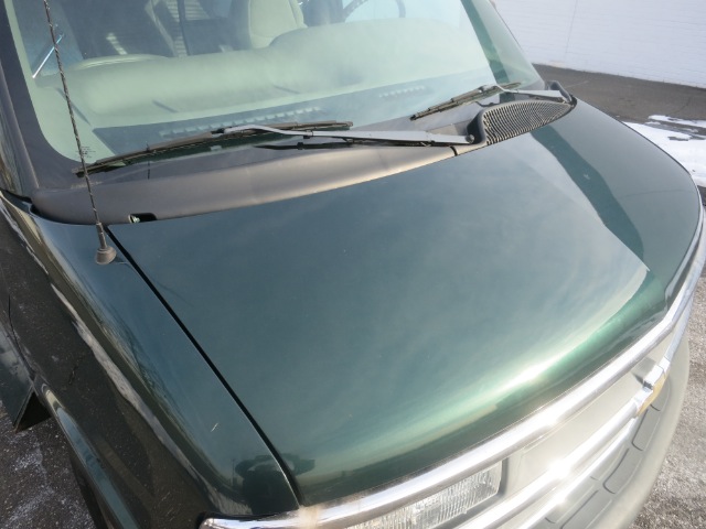 2001 Chevrolet Express 460 L