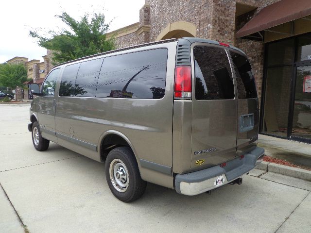 2001 Chevrolet Express LS 4X4