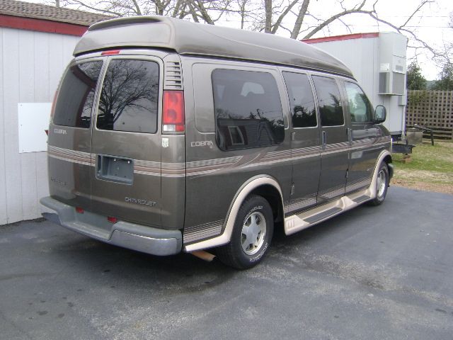 2001 Chevrolet Express 750i 4dr Sdn