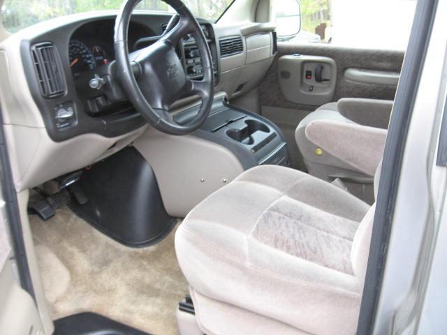 2001 Chevrolet Express 2.5s