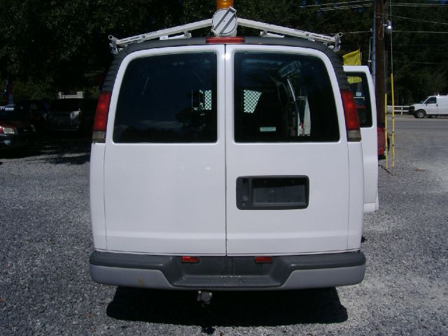 2001 Chevrolet Express 750i 4dr Sdn