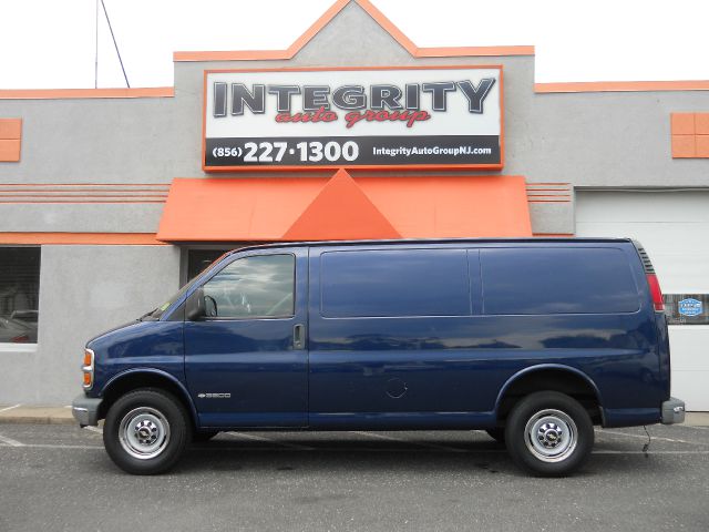 2001 Chevrolet Express REG WB