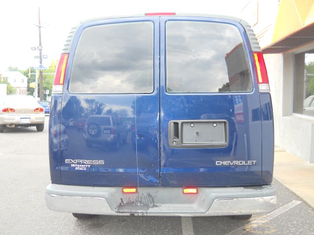 2001 Chevrolet Express REG WB