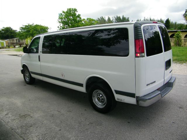 2001 Chevrolet Express Ls/5.3l/3rd ROW