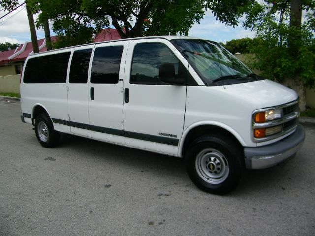 2001 Chevrolet Express Ls/5.3l/3rd ROW