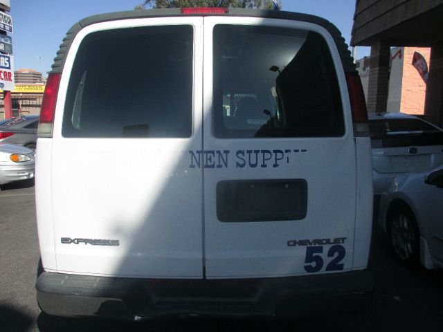 2001 Chevrolet Express Club Cab 155 WB HD 4WD