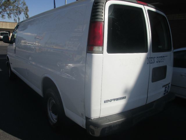 2001 Chevrolet Express Club Cab 155 WB HD 4WD