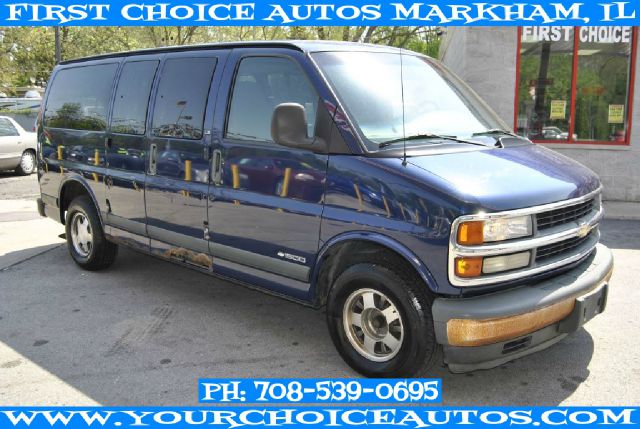 2002 Chevrolet Express 2WD Ext Cab Manual