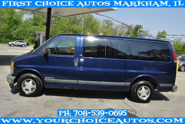 2002 Chevrolet Express 2WD Ext Cab Manual
