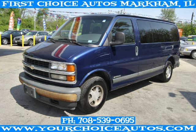 2002 Chevrolet Express 2WD Ext Cab Manual
