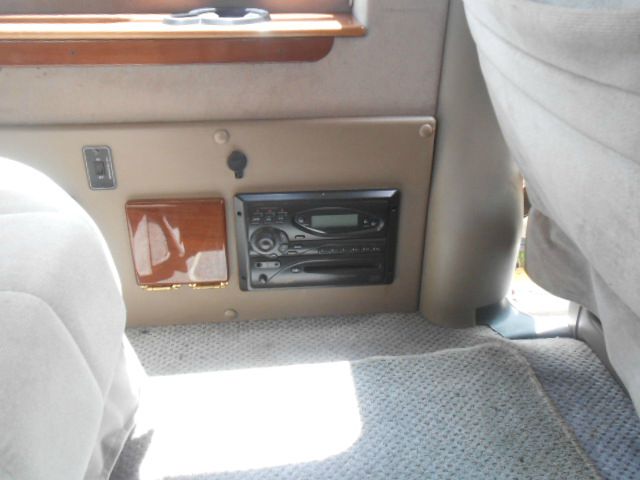 2002 Chevrolet Express 750i 4dr Sdn