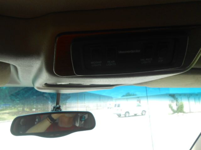 2002 Chevrolet Express 750i 4dr Sdn