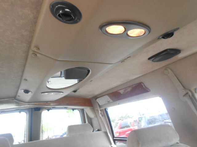 2002 Chevrolet Express 750i 4dr Sdn