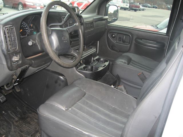 2002 Chevrolet Express Ls/5.3l/3rd ROW