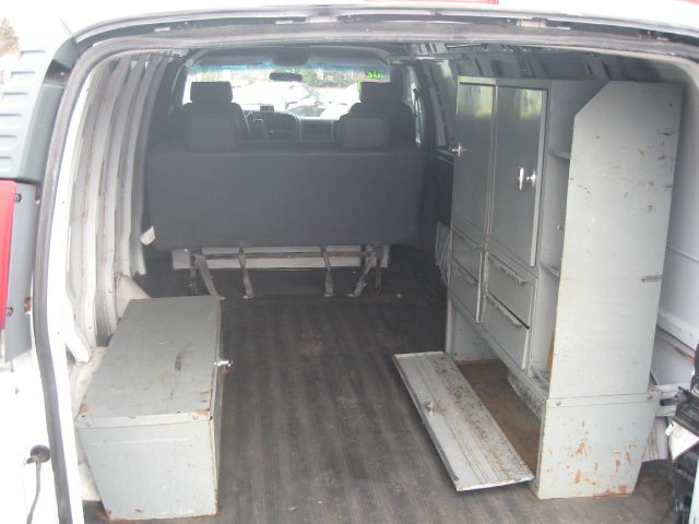 2002 Chevrolet Express Ls/5.3l/3rd ROW