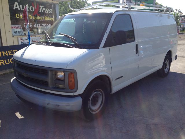 2002 Chevrolet Express Coupe 4D