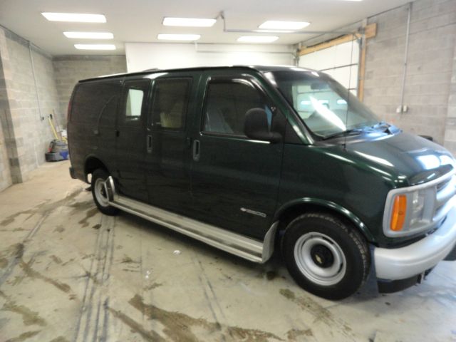 2002 Chevrolet Express Coupe 4D