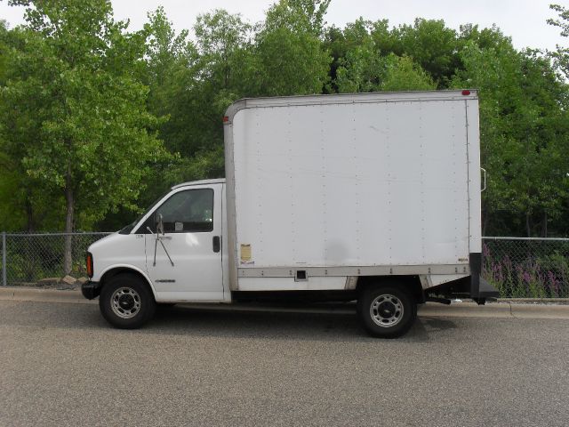 2002 Chevrolet Express 1.8T Cabriolet