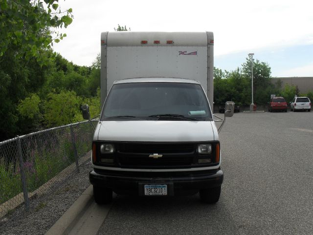 2002 Chevrolet Express 1.8T Cabriolet