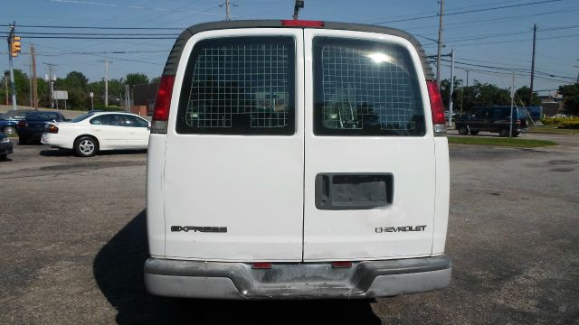 2002 Chevrolet Express Unknown