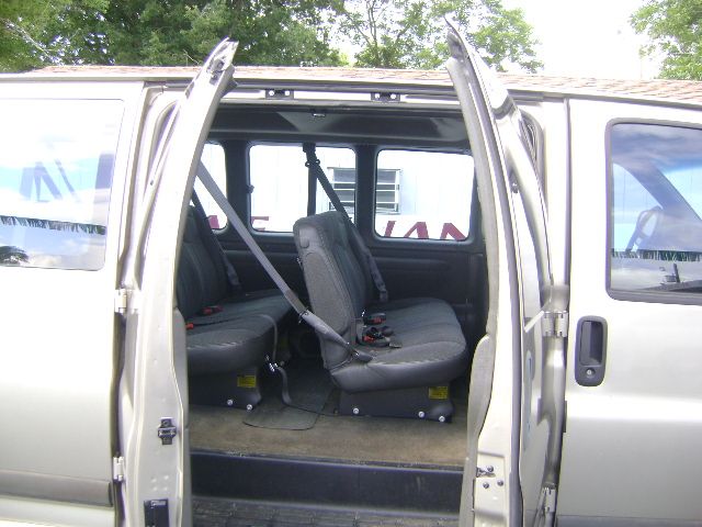 2002 Chevrolet Express Ls/5.3l/3rd ROW