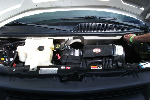 2002 Chevrolet Express 1.8T Cabriolet