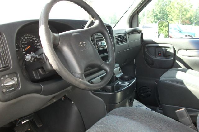 2002 Chevrolet Express 1.8T Cabriolet