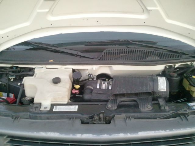 2002 Chevrolet Express REG WB