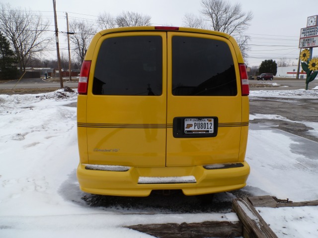 2003 Chevrolet Express Super CUT