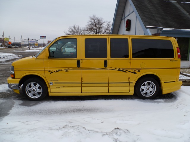 2003 Chevrolet Express Super CUT