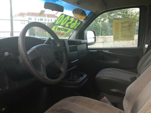 2003 Chevrolet Express Ls/5.3l/3rd ROW