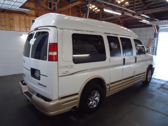 2003 Chevrolet Express CE 1.8