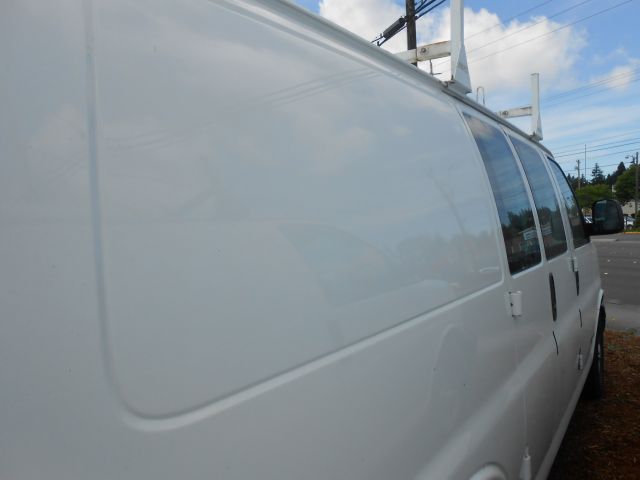 2003 Chevrolet Express Coupe 4D