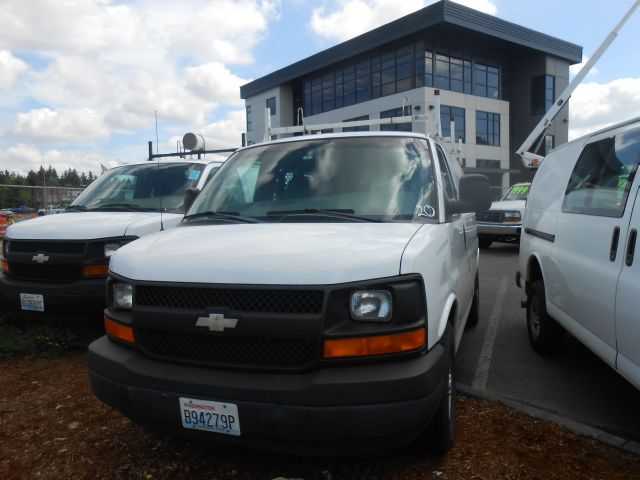 2003 Chevrolet Express Coupe 4D