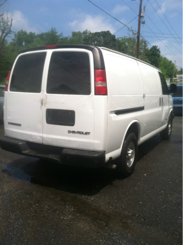 2003 Chevrolet Express REG WB